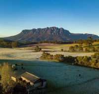 Carinya Farm Holiday Retreat - Sydney 4u