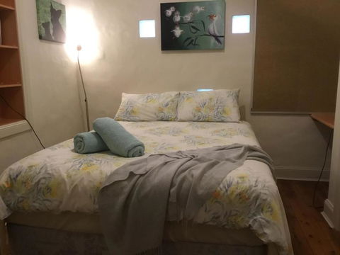 A Homestead On Market - Sydney 4u 3