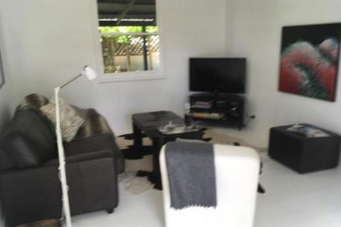Hilltop Too - Accommodation Sydney 7