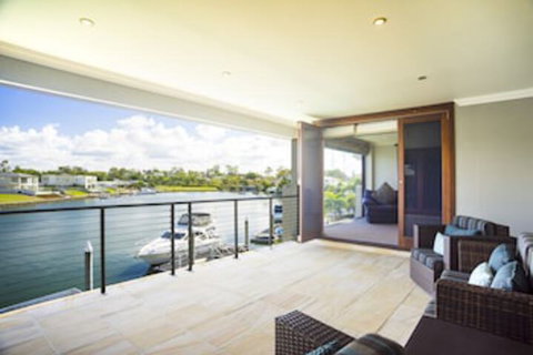 Sunset Circle At The Cove - Sydney Resort 0