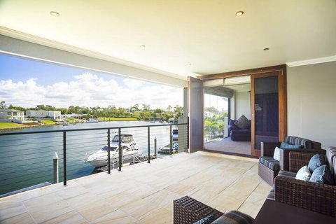 Sunset Circle At The Cove - Sydney Resort 2