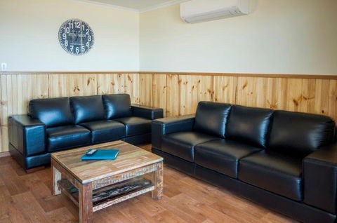 Ceduna Shelly Beach Caravan Park - Sydney 4u 1