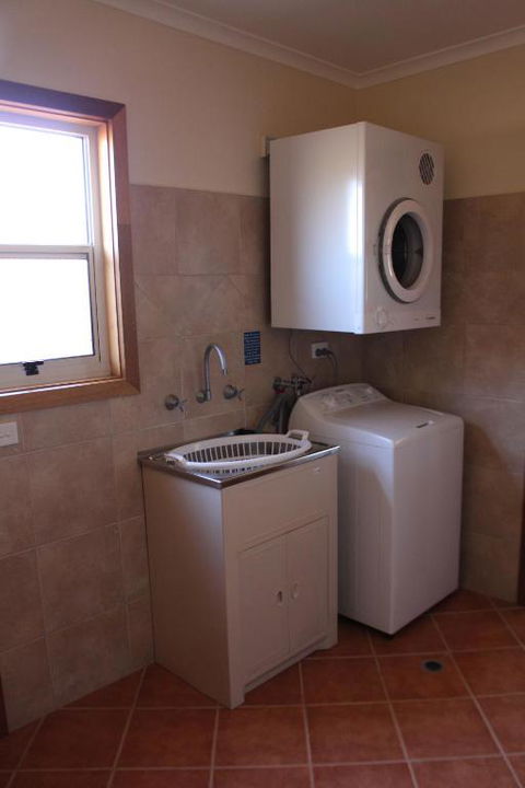 Ceduna Shelly Beach Caravan Park - Sydney 4u 6