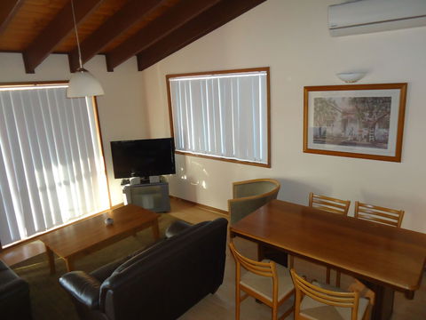 Dalmeny Shores - Sydney 4u 5