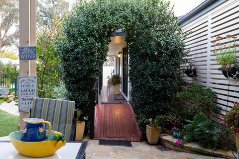 Courtsidecottage Bed & Breakfast - Accommodation Sydney 5