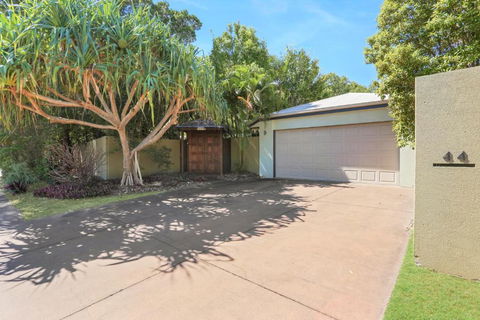 Palm Trees Noosa - Accommodation Sydney 4