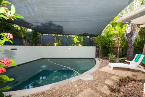 Palm Trees Noosa - Accommodation Sydney 0