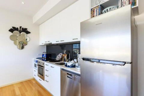 Bellerive Marina View Apartments NO 27 - Sydney 4u 4