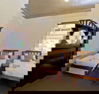 Deloraine Hotel - Accommodation Sydney