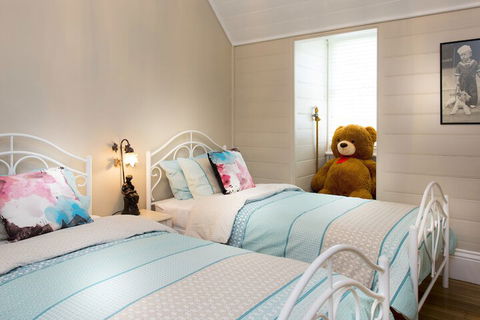 Arcoona Manor - Sydney 4u 5
