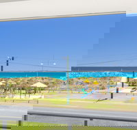 Beach Rd Villas by Rockingham Apartments - Sydney 4u