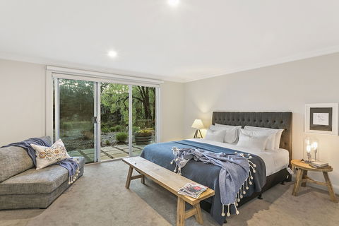 Lakes Edge - Sydney 4u 2