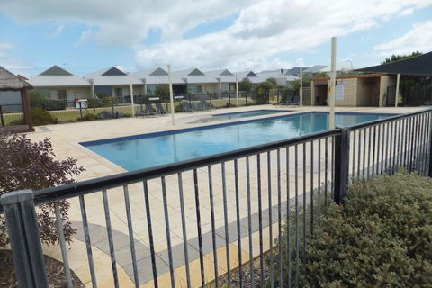 Seafront Unit 49 - Sydney 4u 2