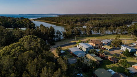 Rocketz At Berrara Beach - Accommodation Sydney 2