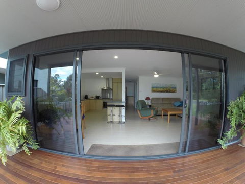 Rocketz At Berrara Beach - Accommodation Sydney 4