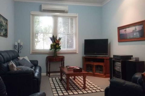 Langley Cottage B & B - Accommodation Sydney 6