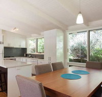 Maryrose Beautiful close walk to the beach - Accommodation Sydney