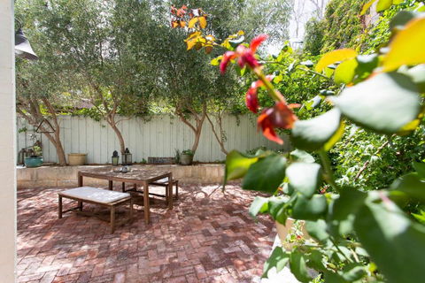 Soloman Street Cottage - Sydney 4u 1