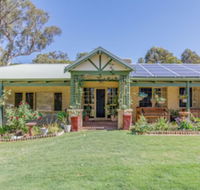 Devonleigh Bed  Breakfast - Sydney 4u