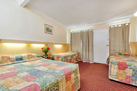 MAS Country Jackie Howe Motel - Sydney 4u 6