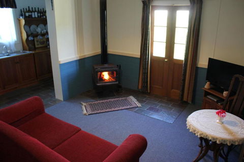 Coonawarras Pyrus Cottage - Sydney 4u 1
