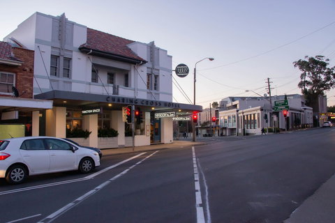 Charing Cross Hotel - Accommodation Sydney 0