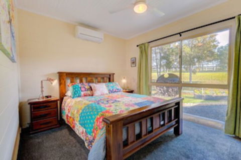 All About Me B & B - Accommodation Sydney 0