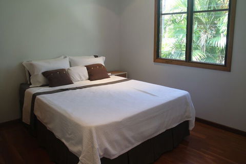 Beach House On Fox - Sydney 4u 4