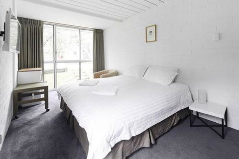 Moose 9 - Accommodation Sydney 6