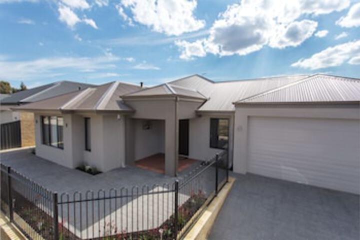 Beckenham WA Accommodation Sydney