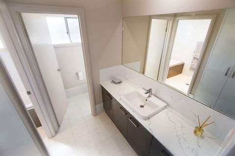 The Races Swanport - Accommodation Sydney 3