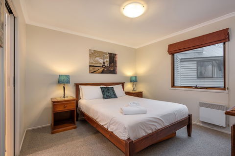 Absinthe - Accommodation Sydney 2
