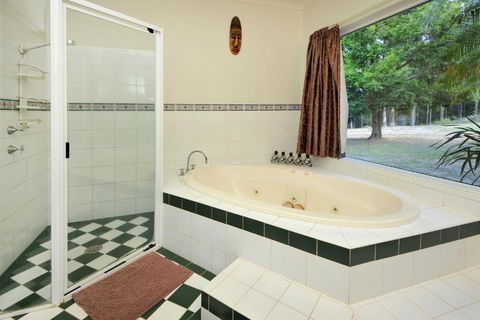 Sapphire Beach Acreage - Accommodation Sydney 2