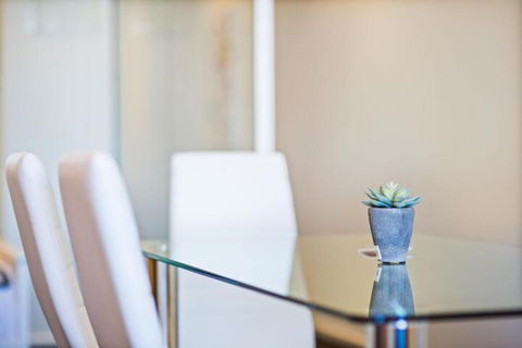 York Apartments - Sydney 4u 7
