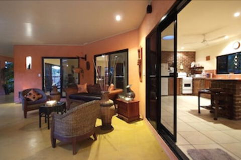 Hacienda Cooya Beach - Sydney 4u 4