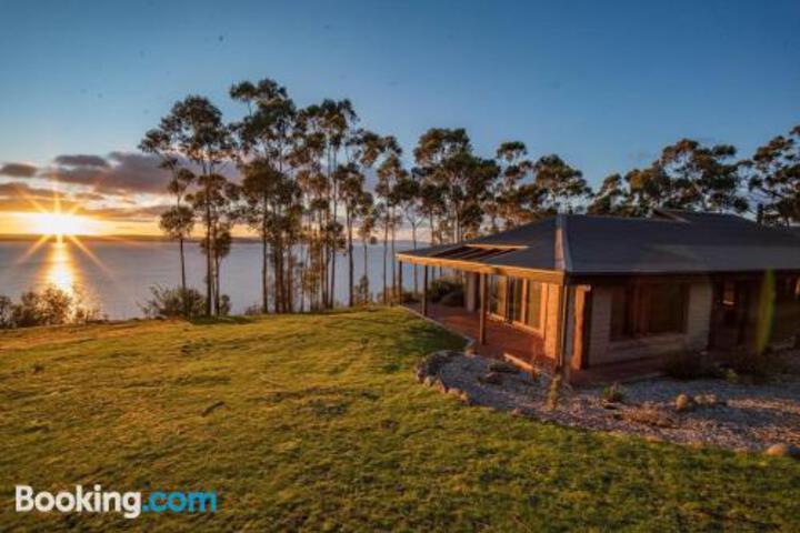 Tinderbox TAS Accommodation Sydney