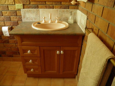 Coucals Cottage - Sydney 4u 3