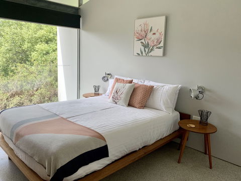 Eaglehawk Pavilions - Sydney 4u 1