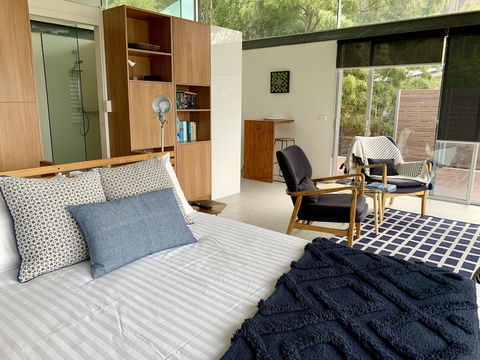 Eaglehawk Pavilions - Sydney 4u 4