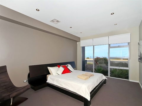 Ocean 180A - Sydney 4u 6