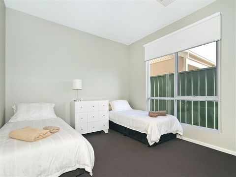 Ocean 180A - Sydney 4u 3
