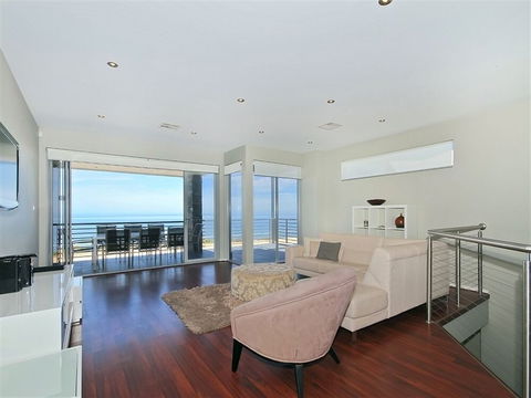 Ocean 180A - Sydney 4u 2