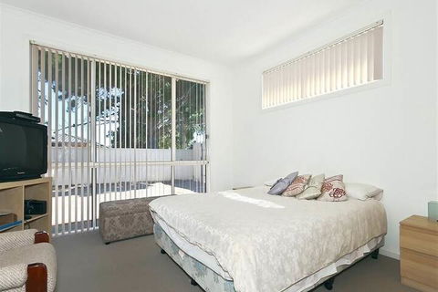 Sandy Walk - Sydney 4u 5