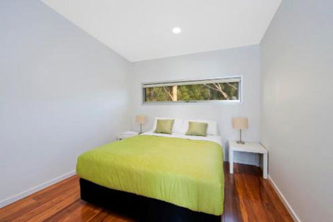 Coastal Break - Sydney 4u 7