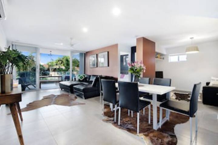 Bundall QLD Accommodation Sydney