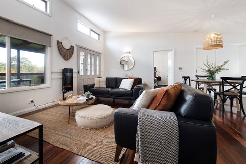 Oblique - Accommodation Sydney 2