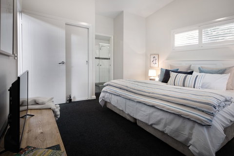 Oblique - Accommodation Sydney 5