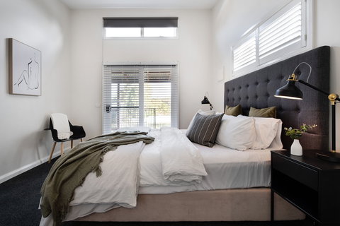 Oblique - Accommodation Sydney 1