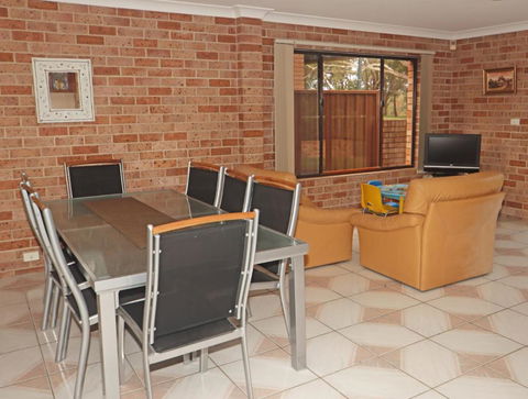 Hill Top Water & Bush Views - Accommodation Sydney 6