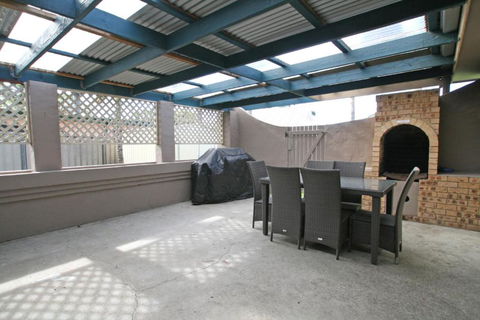 Peaceful Cul De Sac - Accommodation Sydney 4